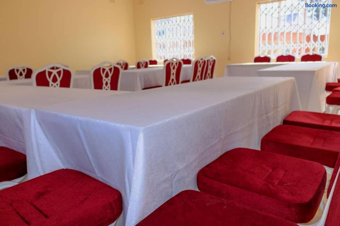 Ram's Executive Lodge