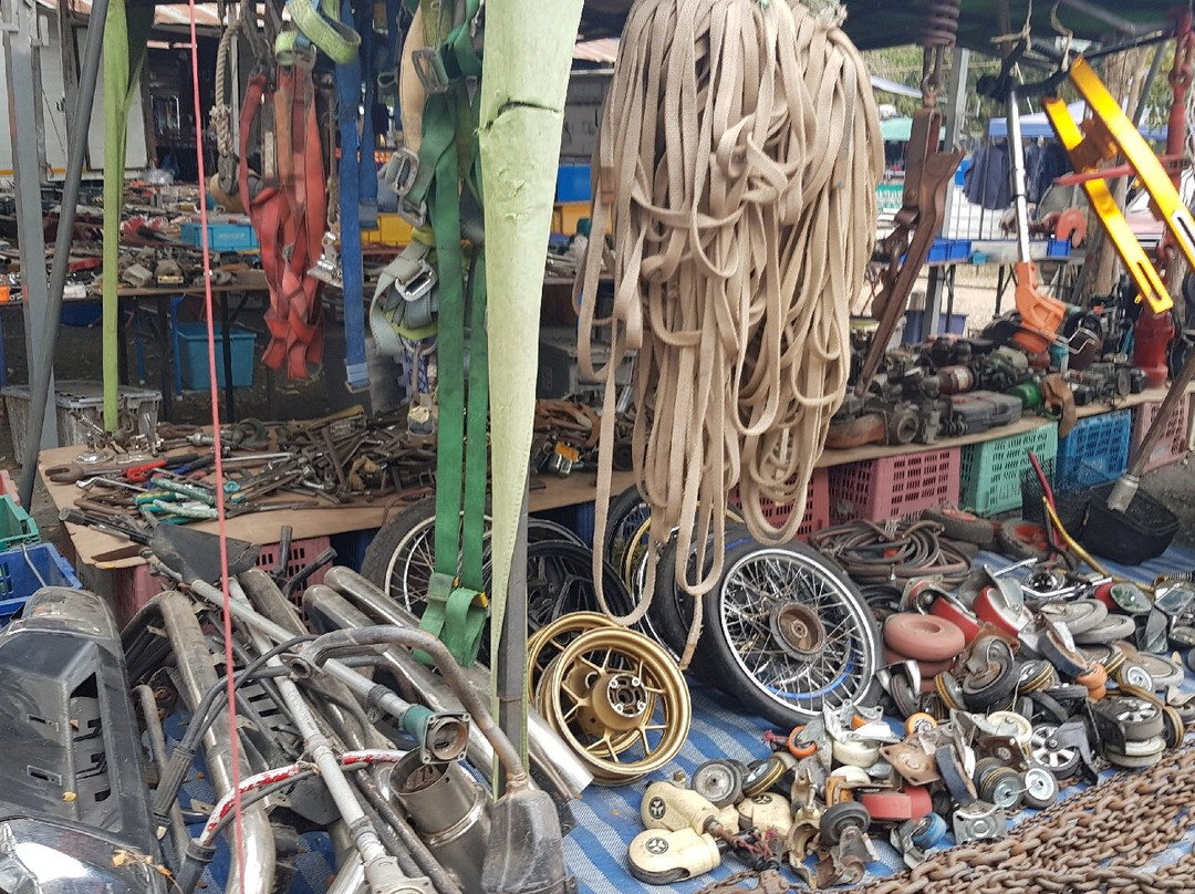 Sanpatong buffalo market-讪巴东必去景点