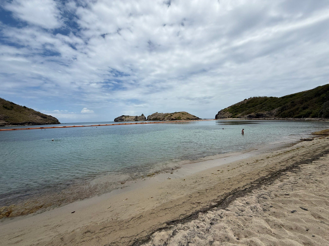 Plage de Pompierre景点图片