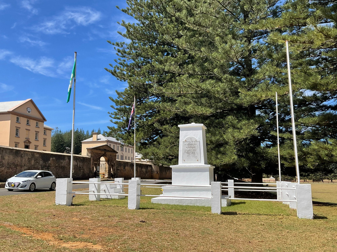 Norfolk Island Cenotaph