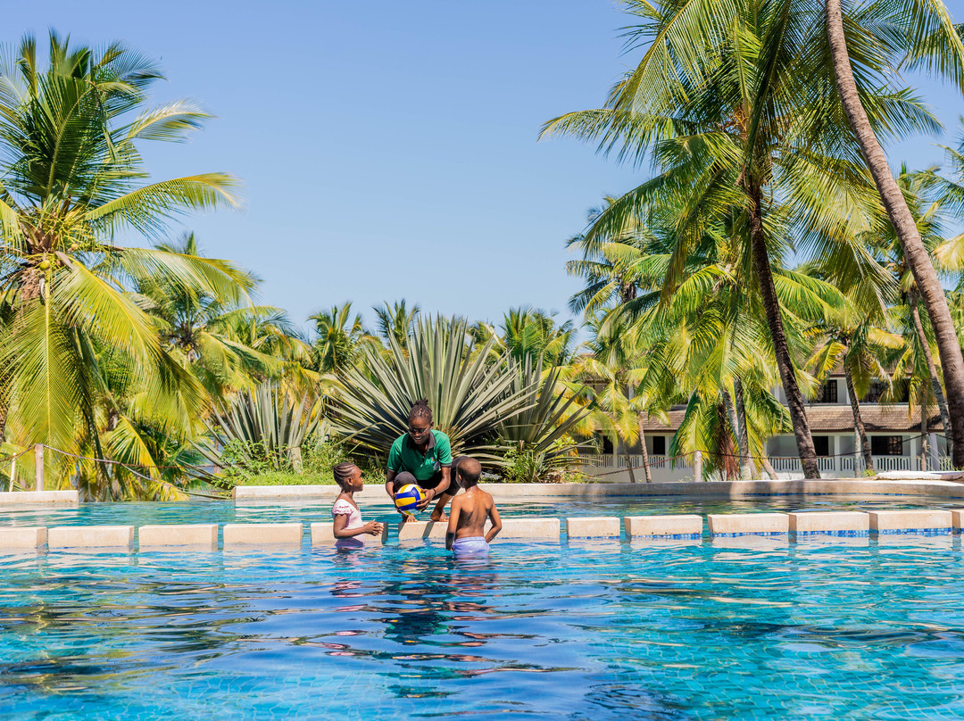 PrideInn Flamingo Beach Resort & Spa主图