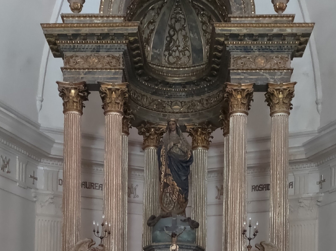 Catedral de la Purísima Concepción-西恩富戈斯必去景点