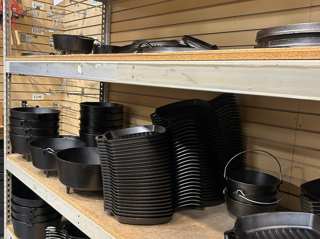 Lodge Cast Iron Factory Store - Sevierville-塞维尔维尔必去景点