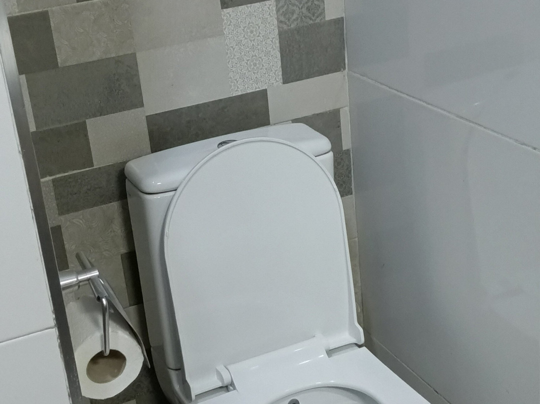 Springhill Hotel & Suites