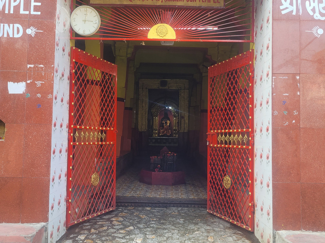 Surya Kund-加雅岛必去景点