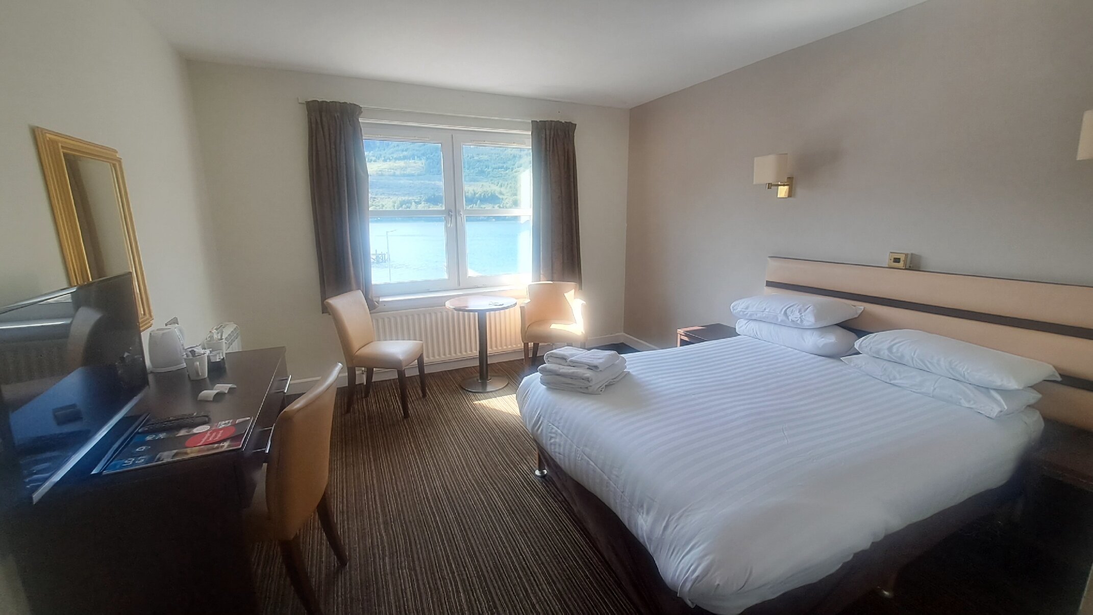 Arrochar Hotel-官方