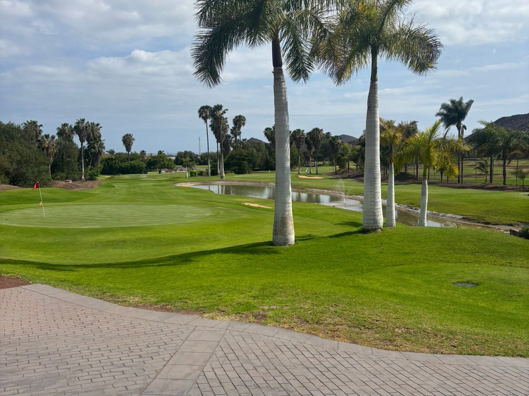 Los Palos Centro de Golf-阿罗纳必去景点