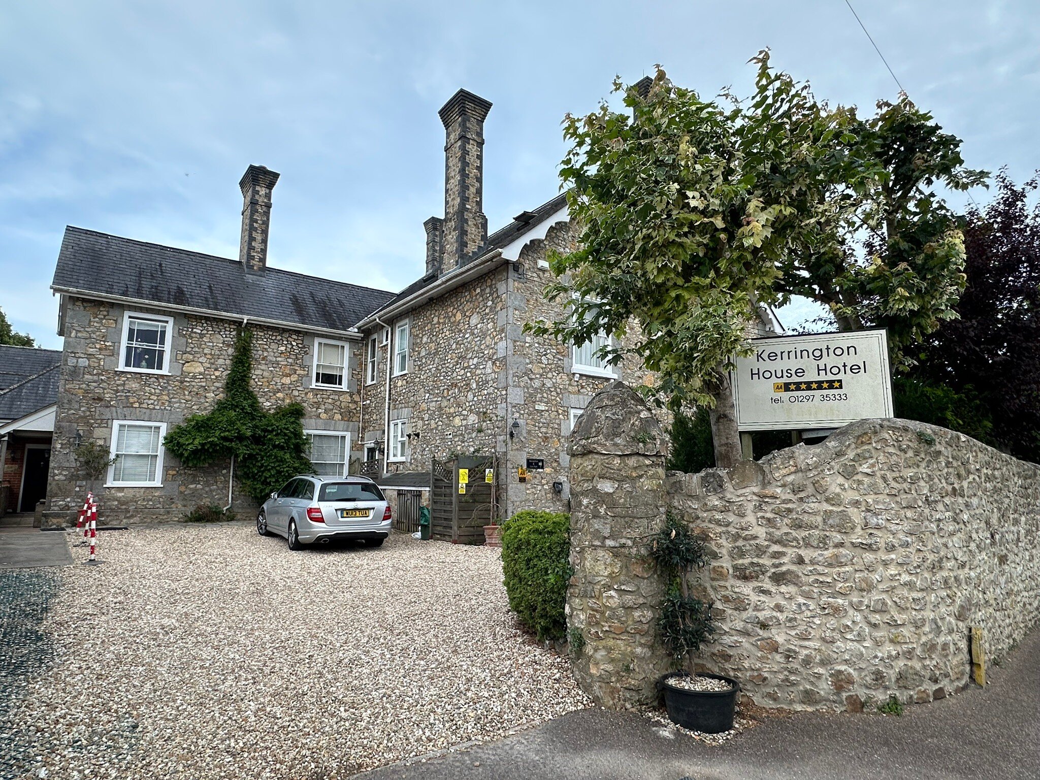 Kerrington House-官方