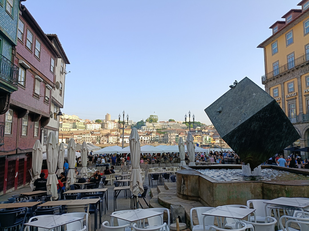 Fonte do Cubo-波尔图必去景点