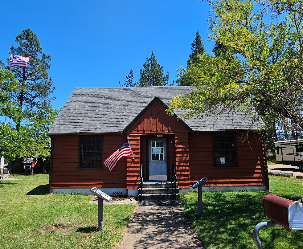 Siskiyou Smokejumper Base Museum-凯夫章克申必去景点