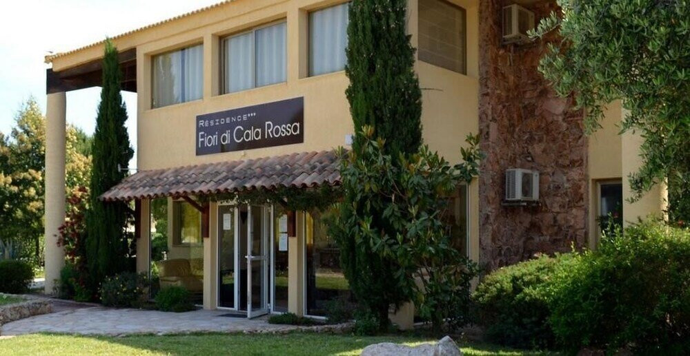 Plage de Cala Rossa-Lecci必去景点