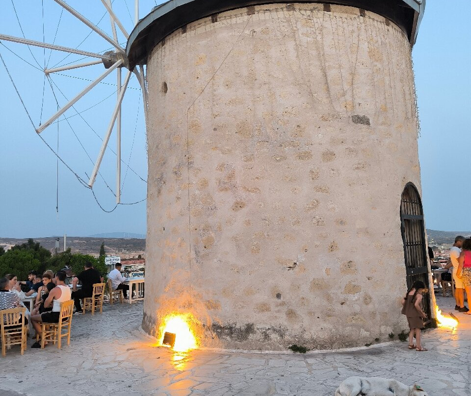 Alacati Yel Degirmenleri-阿拉恰特必去景点
