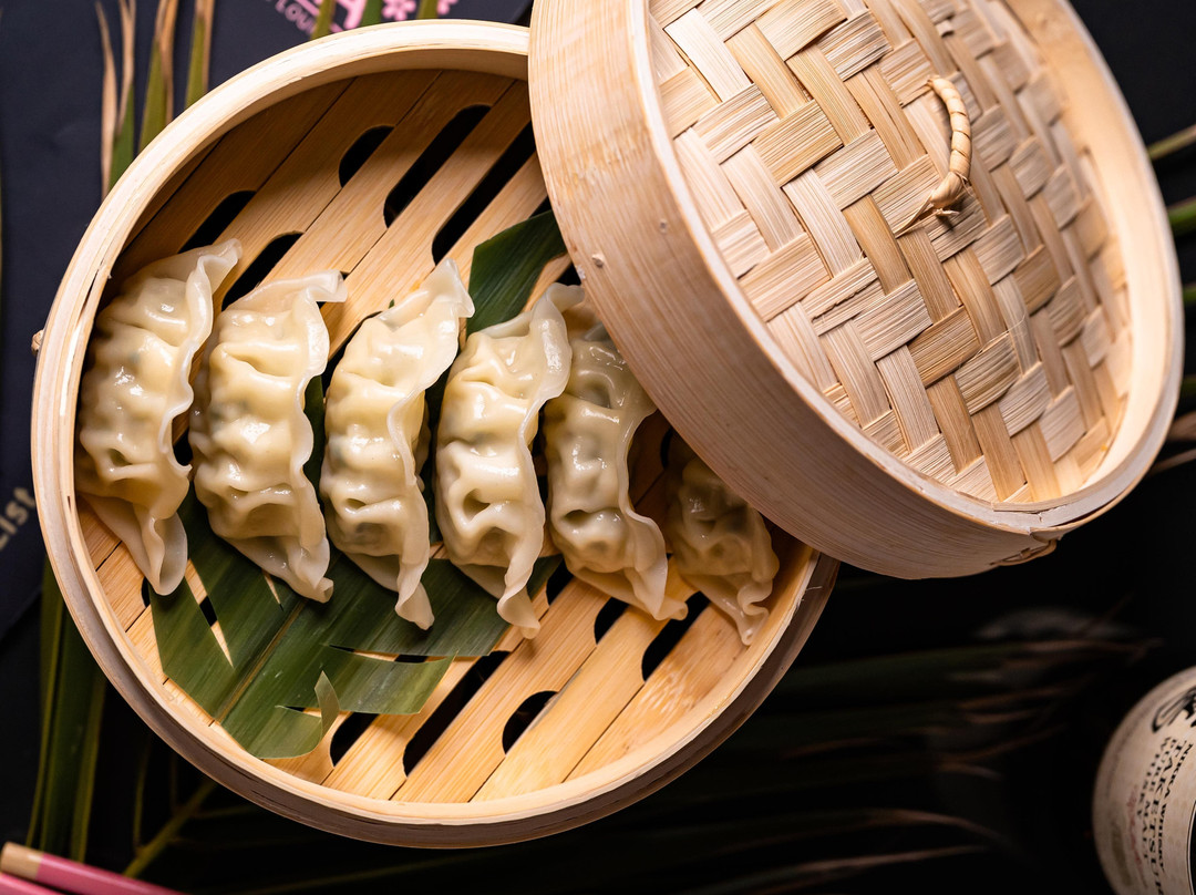 Sakura Japanese Cuisine & Lounge