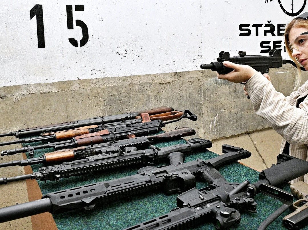 Shooting Range - Rajska Zahrada-布拉格必去景点