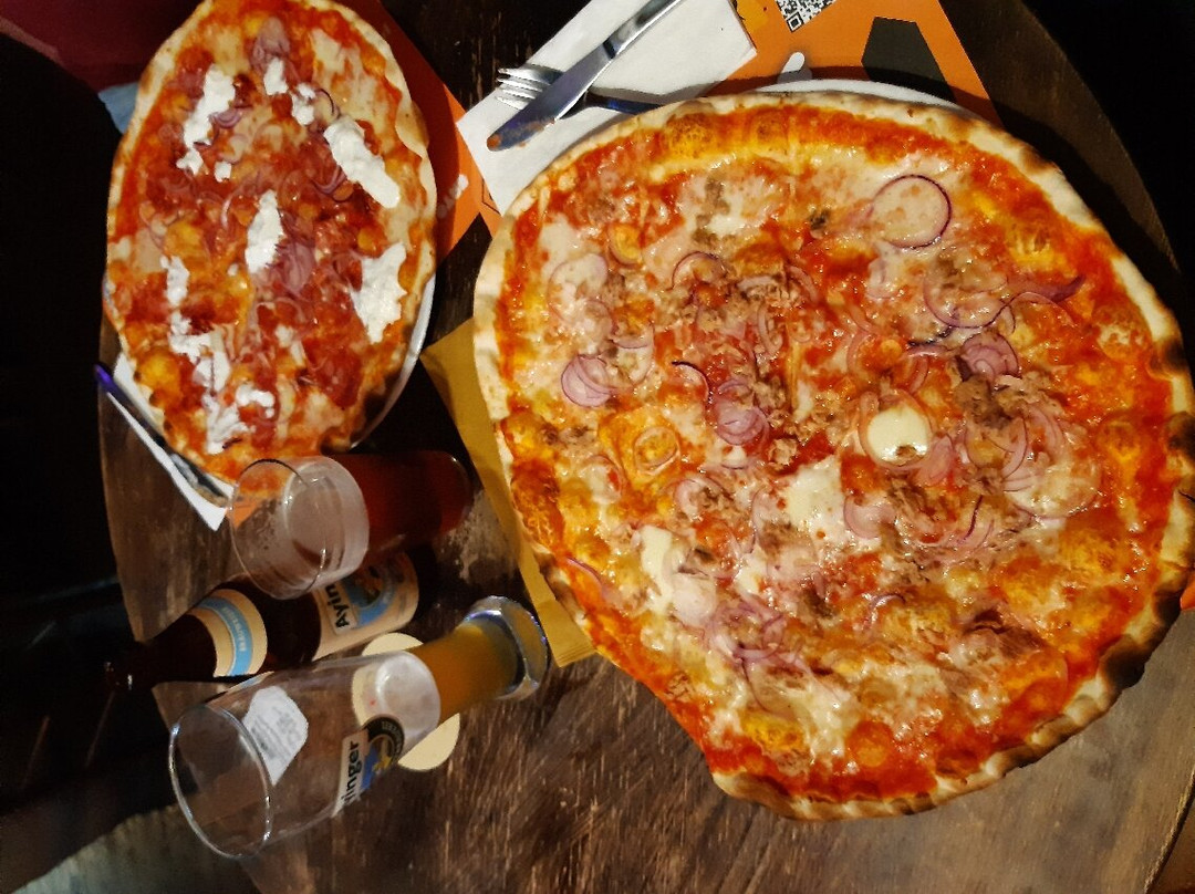 Billy's Pub Meda主图