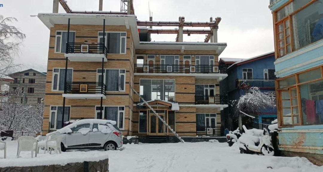 Hotel Mountain Blue Manali