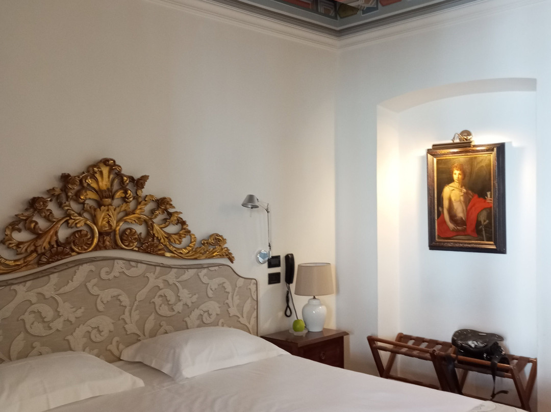 瑞雷斯杜尔罗科利酒店主图