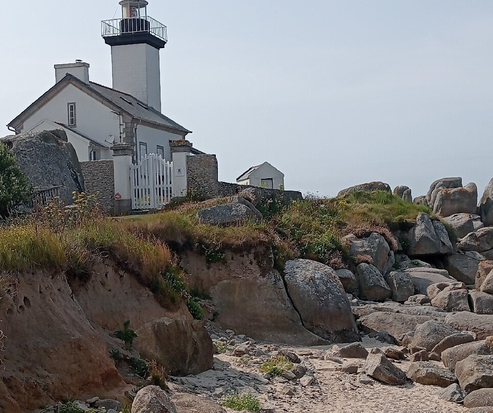 Phare de Pontusval-Brignogan-Plage必去景点