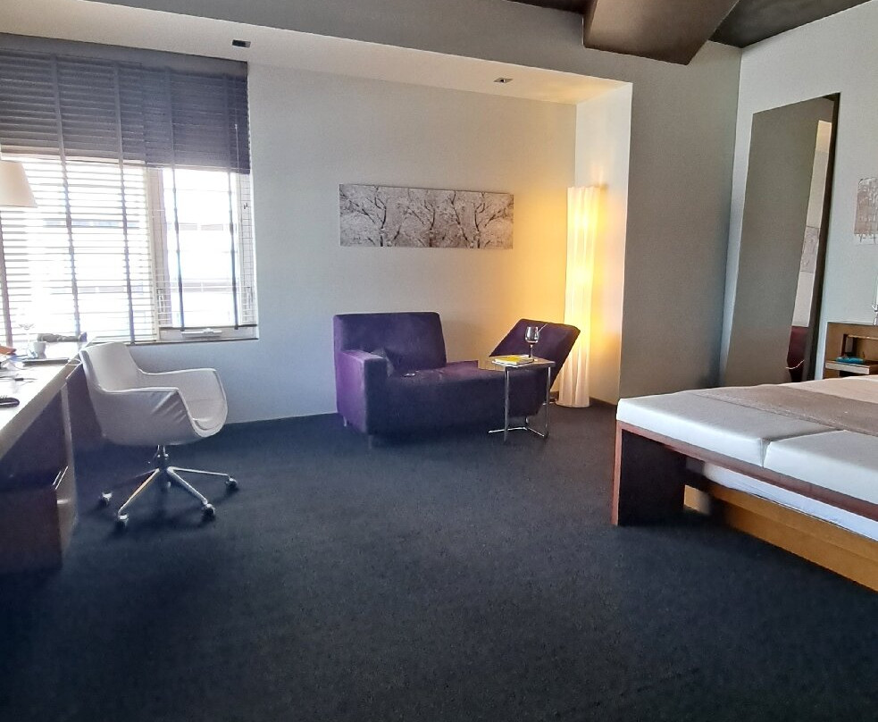 卡尔加里吉门酒店主图