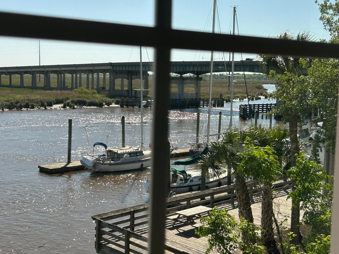 Oaks on the River主图