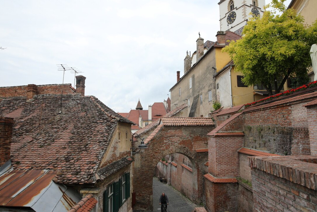 Passage of Stairs-锡比乌必去景点