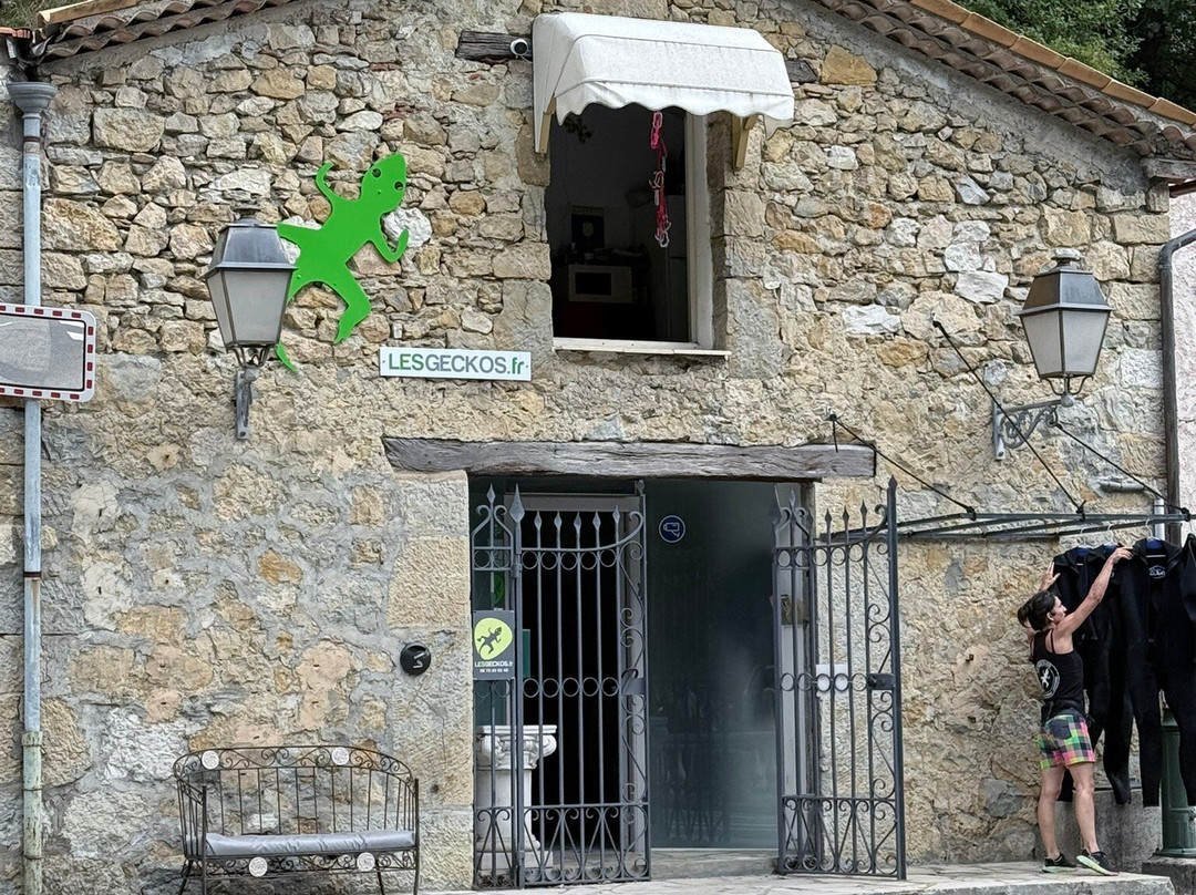 Lesgeckos-旺斯必去景点