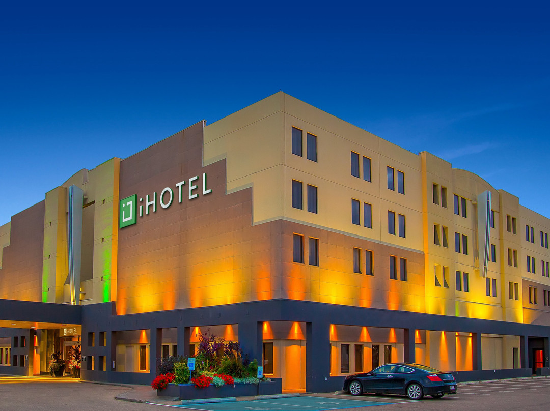 Ihotel & Conference Centre (formerly Radisson Red Deer)主图