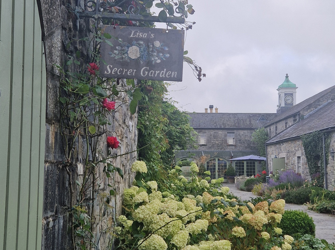 Ballymagarvey Village主图
