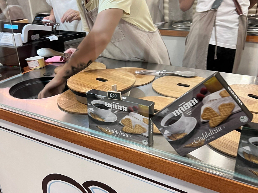 BM & V Gelateria Artigianale San Teodoro