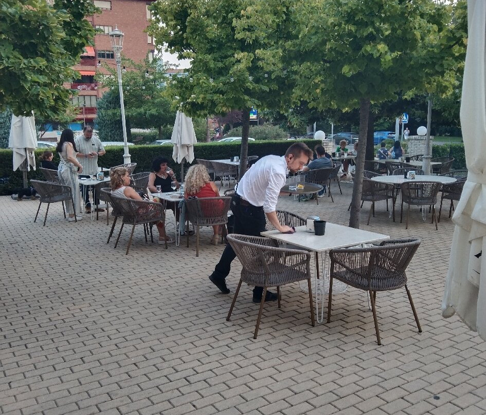 托雷曼加纳酒店主图