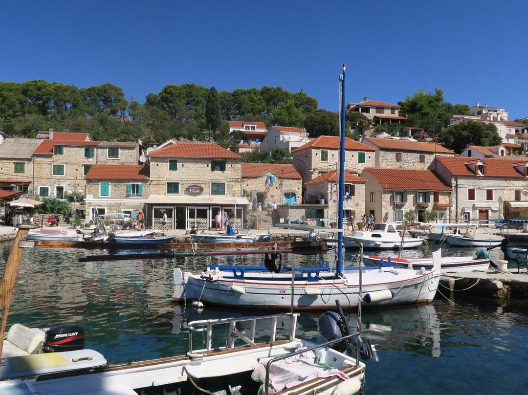 Kaštela Boat Tours-Kastel Kambelovac必去景点