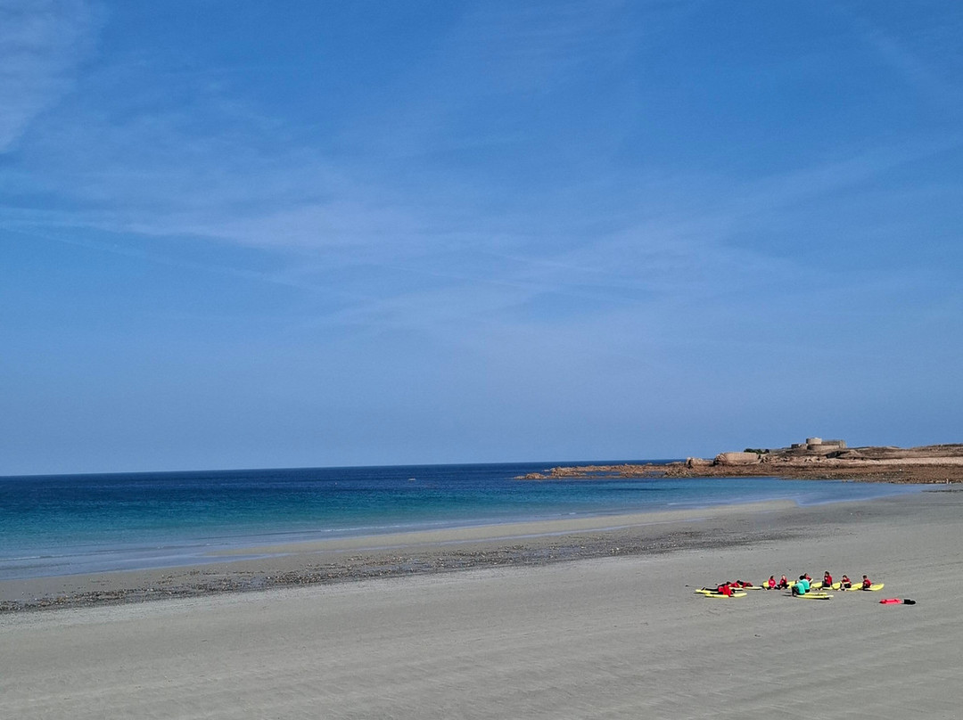 Guernsey Surf School-Castel必去景点