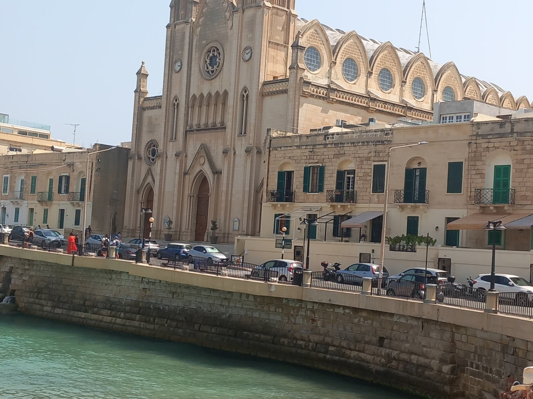 Parish Church of Our Lady of Mount Carmel-圣朱利安斯必去景点