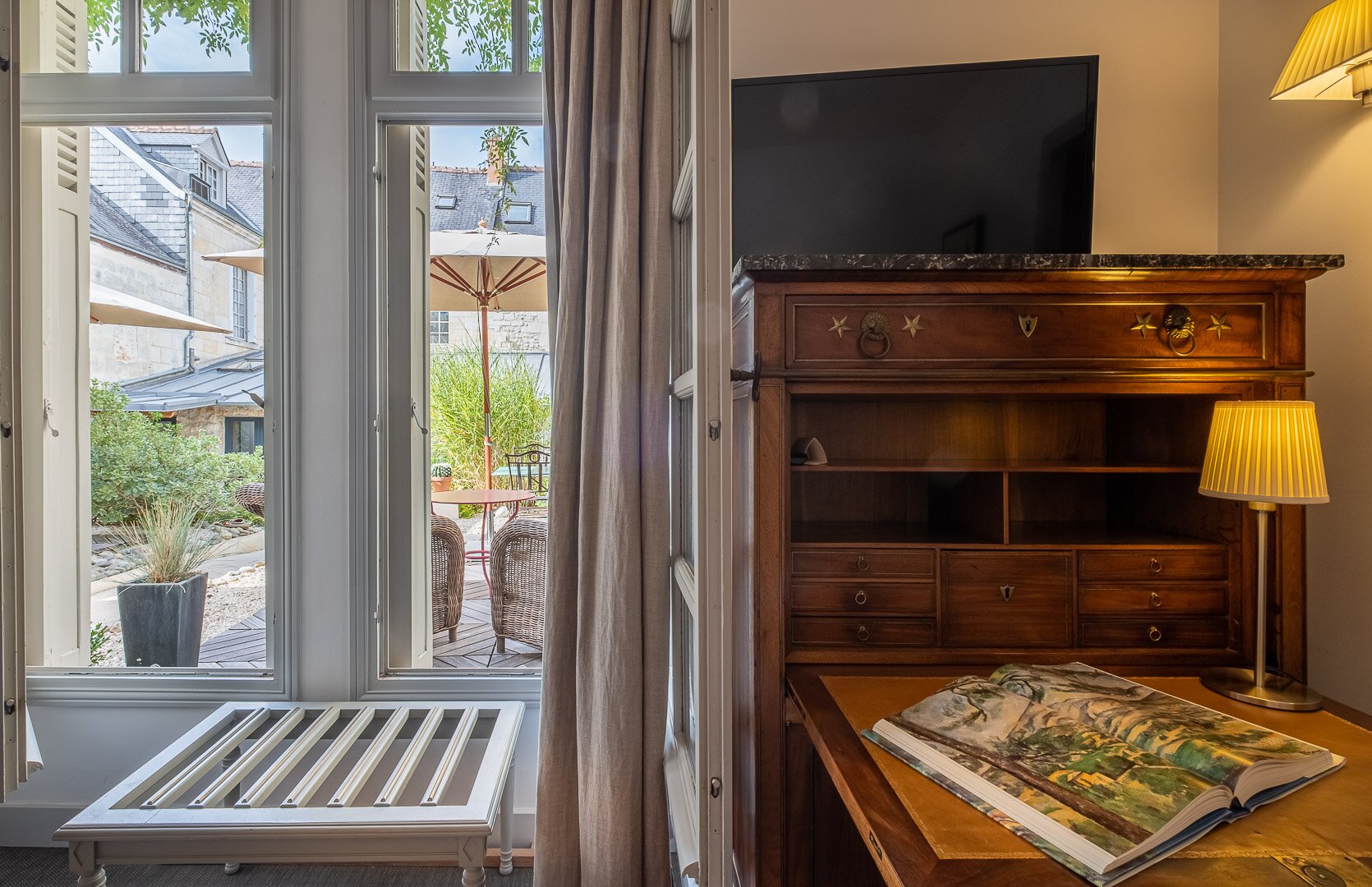Hotel De Biencourt-客卧