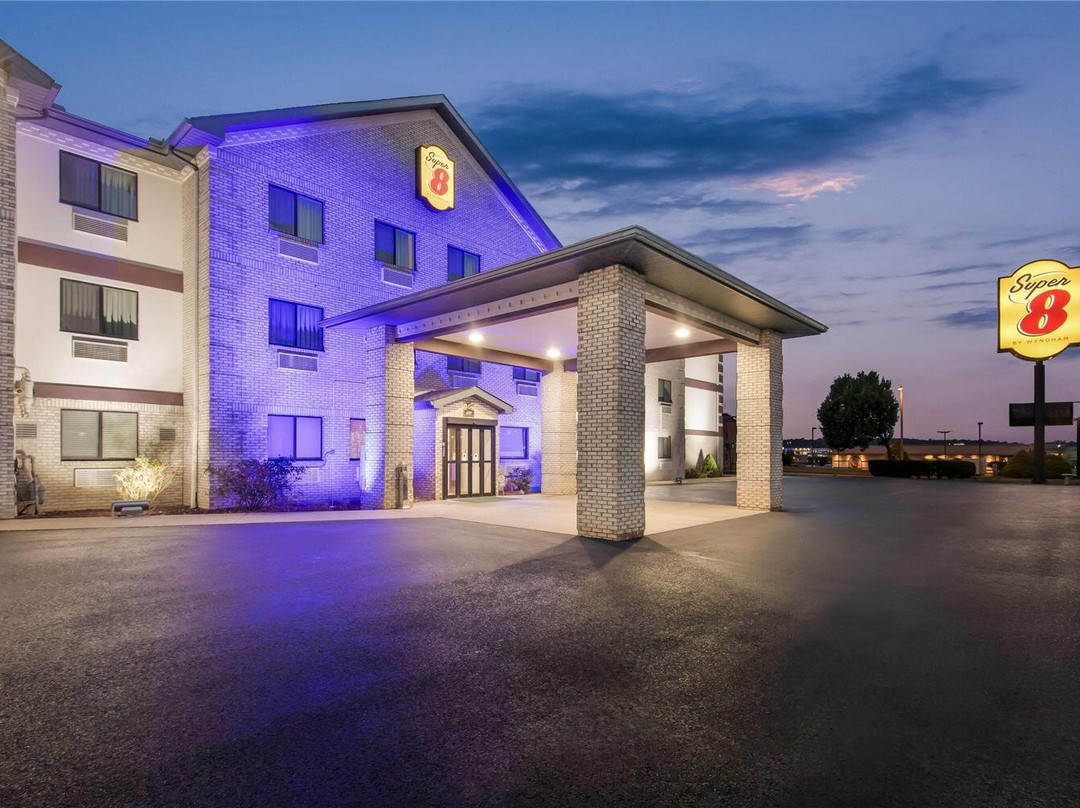 Adah酒店住宿-Super 8 by Wyndham Uniontown PA
