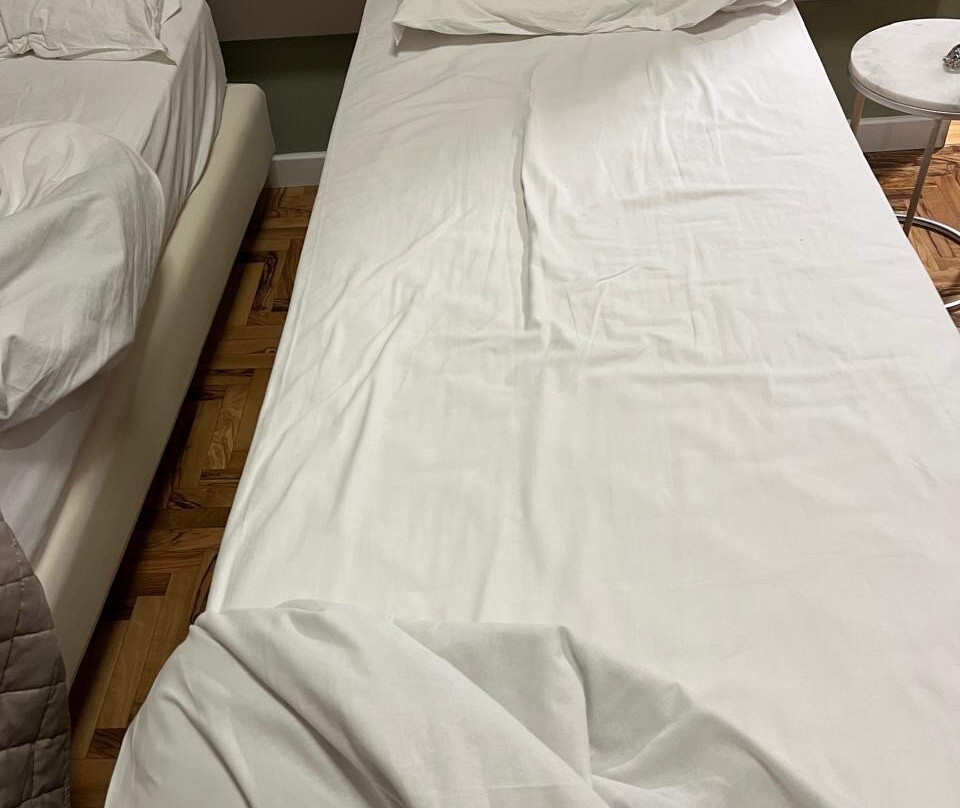 Royal Hotel主图