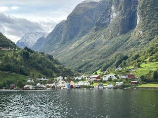 Fjord Cruise Naeroyfjord-弗洛姆必去景点