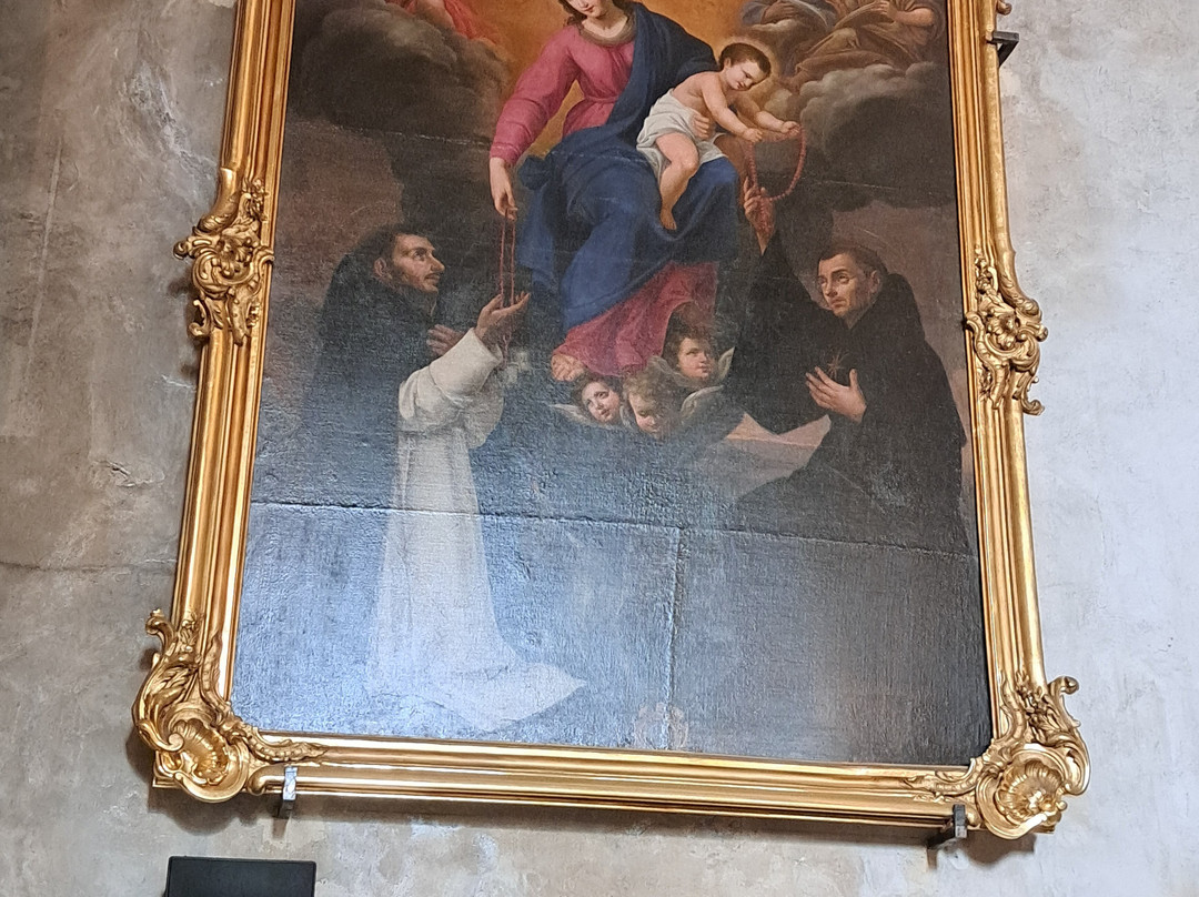 Eglise Notre-Dame-de-Nazareth-Pernes-les-Fontaines必去景点