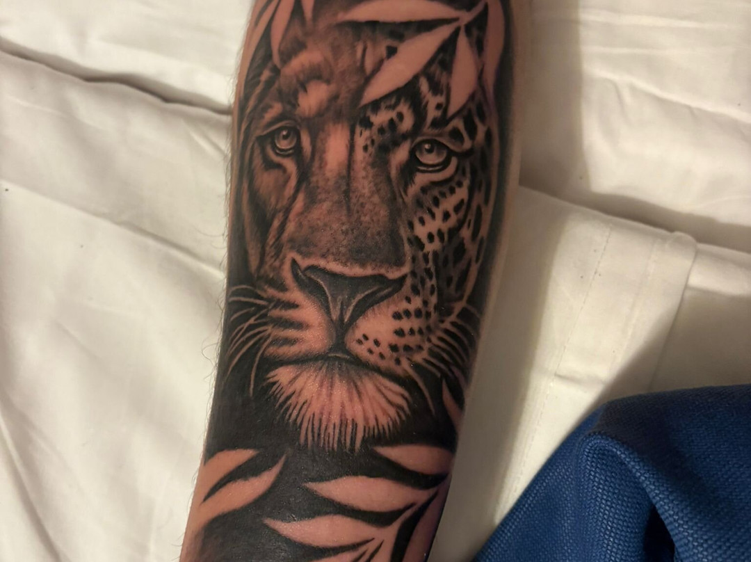 8 Millas Tattoo Studio-Calas de Majorca必去景点