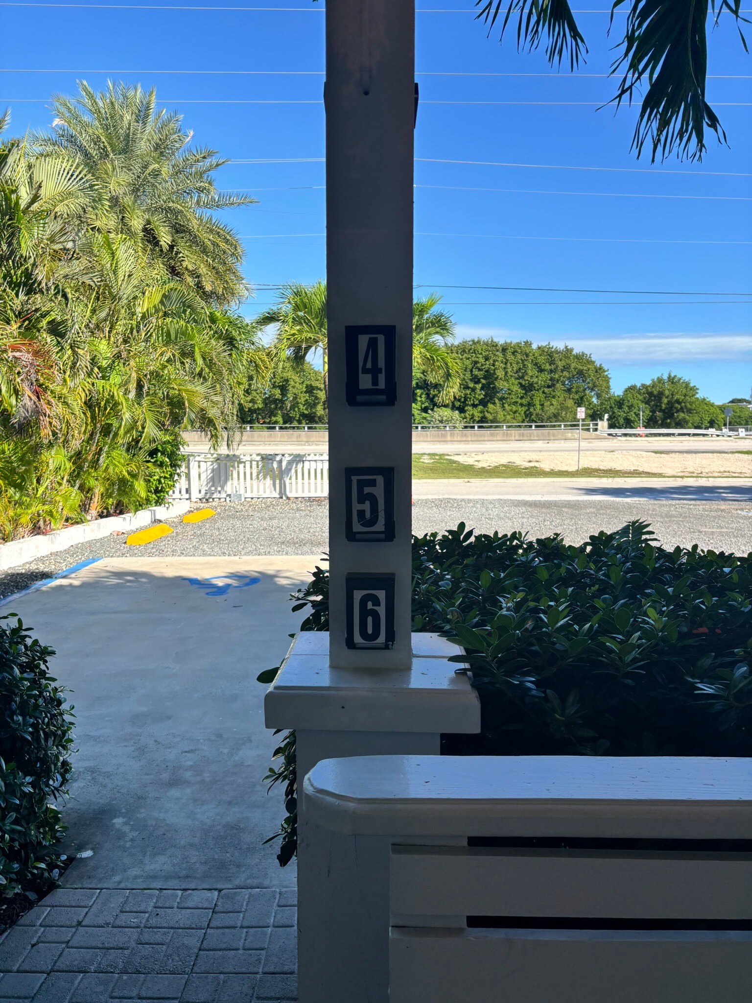 Creekside Inn-官方