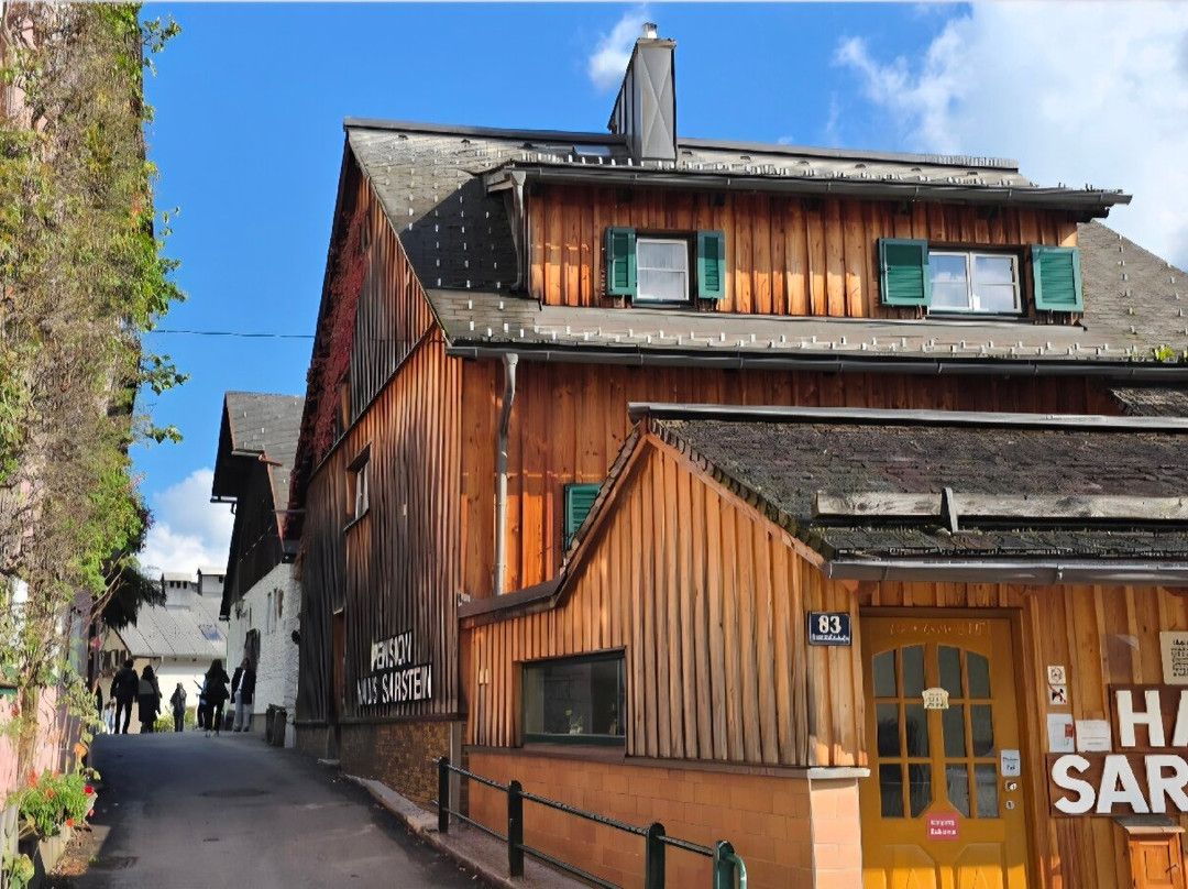 萨里斯特因旅馆主图