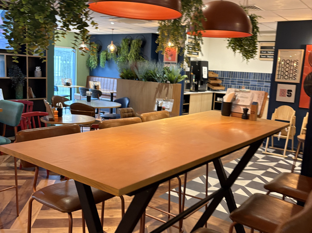 Travelodge Sunbury M3主图