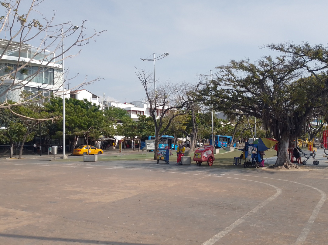 Parque Camellón Rodrigo de Bastidas-圣玛尔塔必去景点