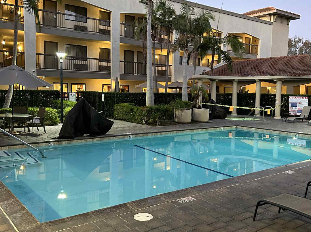 贝斯特韦斯特橙县机场北酒店主图