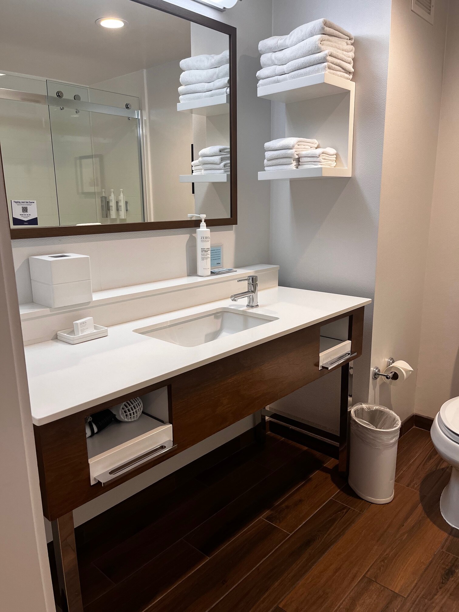 Hampton Inn & Suites Phoenix Downtown-浴室