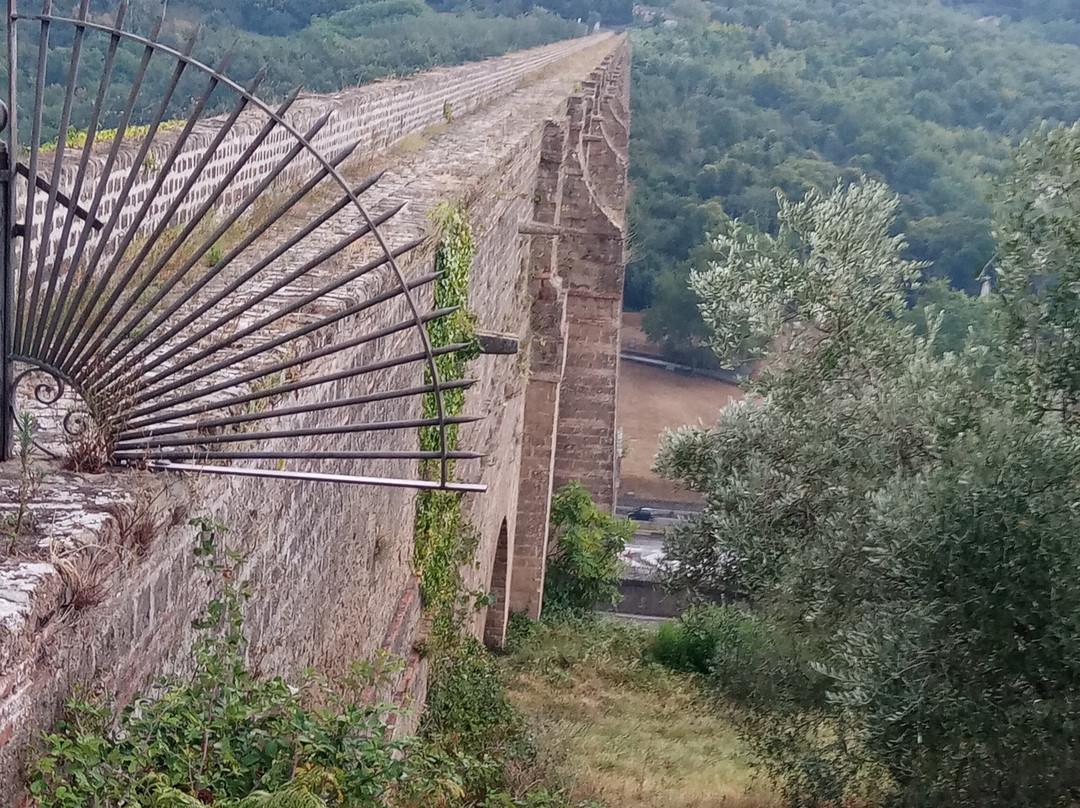 Acquedotto Carolino-Valle di Maddaloni必去景点