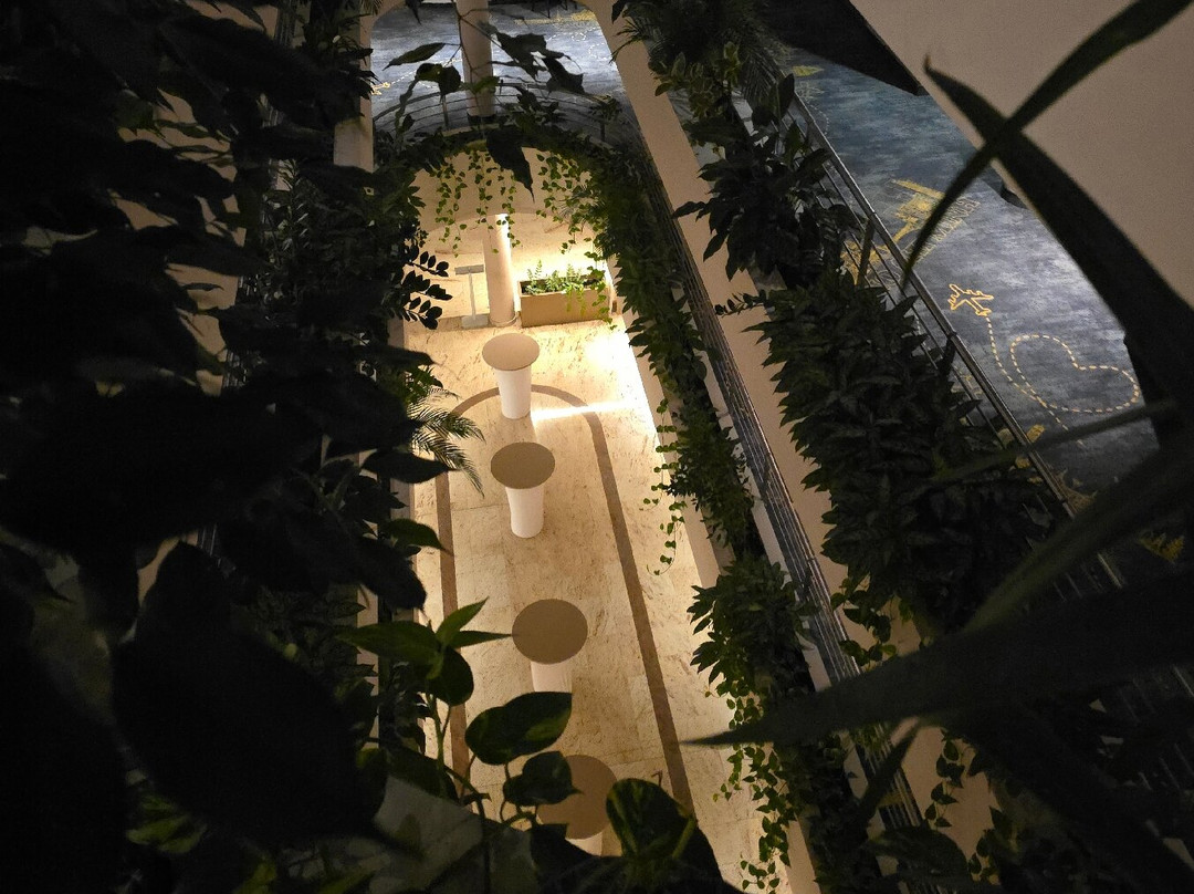 布达佩斯机场酒店主图