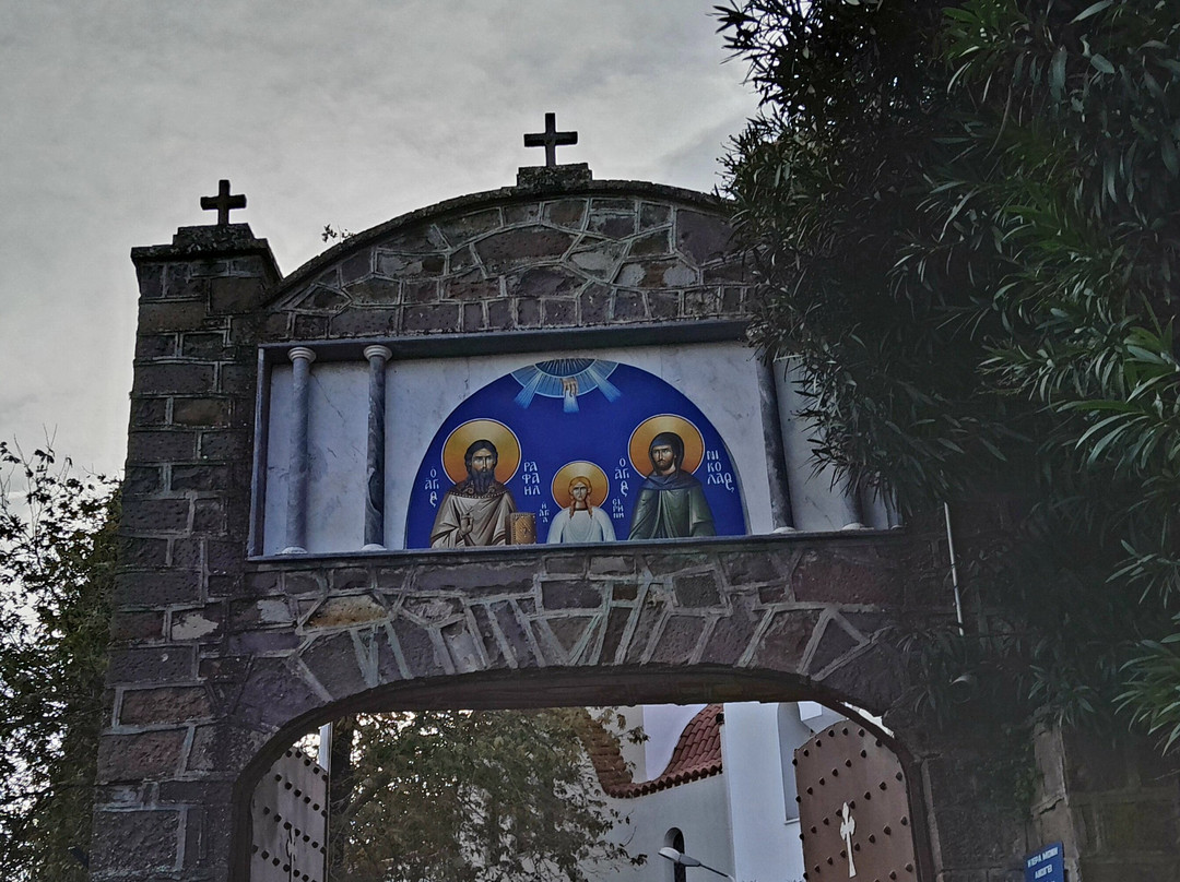 Agios Raphael Monastery-Piryoi Thermis必去景点