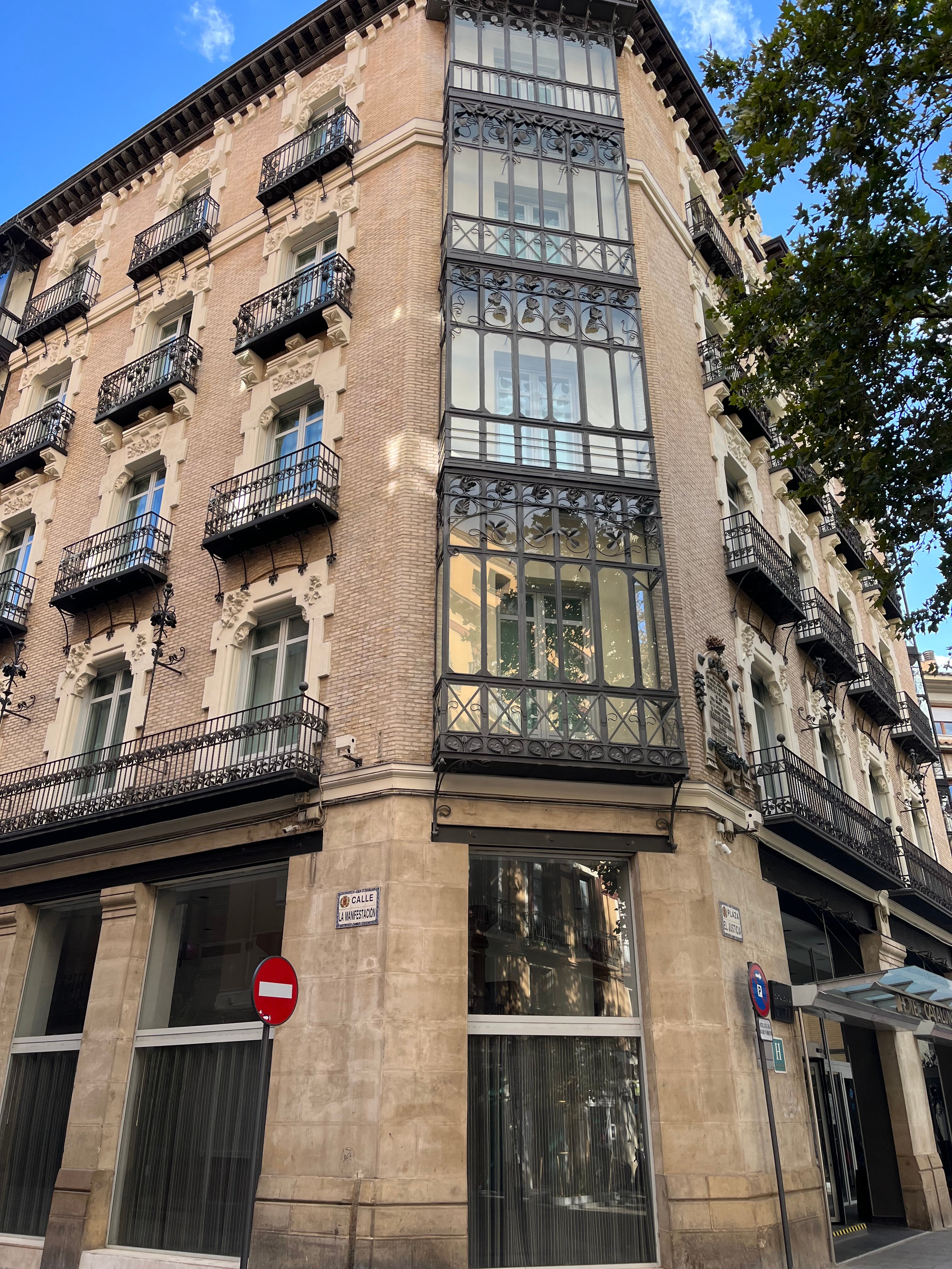 加泰罗尼亚支柱酒店-官方