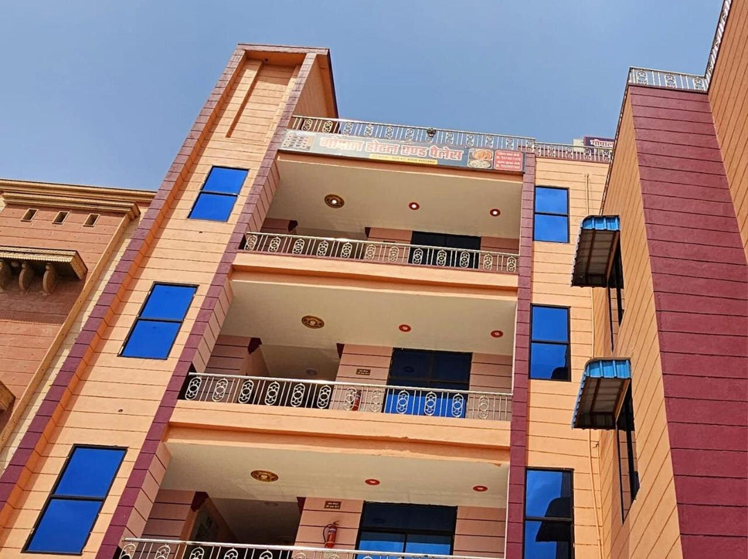 Gopal Hotel And Palace